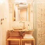 Golden 526 At Oak Apartman
